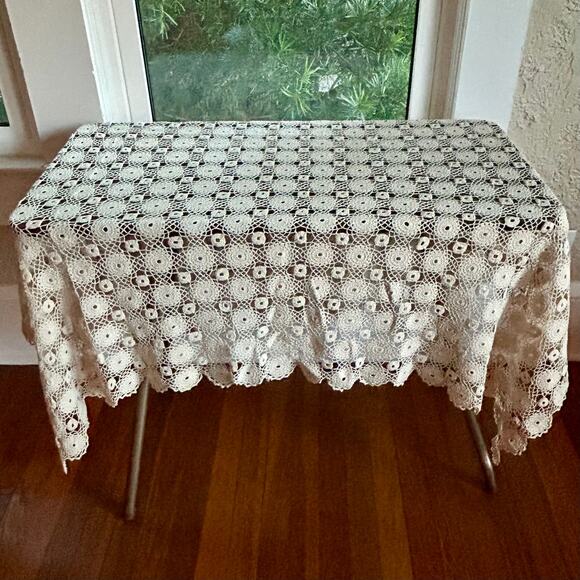 Vintage Hand-Crocheted Lace Tablecloth – Ivory Round Motif Design, 51” x 49 - Picture 1 of 12